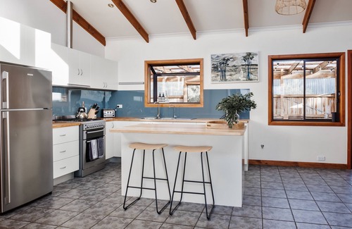 Bungaree Casa | Buttons By The Beach (King Island coastal retreat)