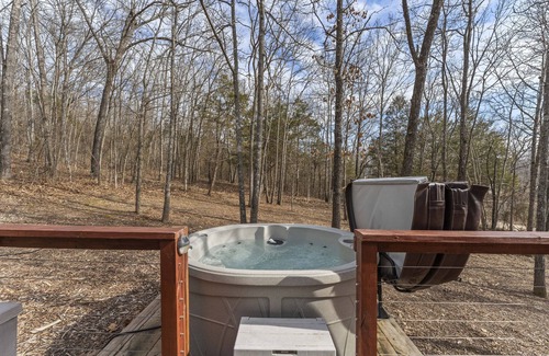 Omaha Cabina | Buttonwood cabin, Table rock lake, Golf, Branson, Omaha area.