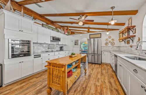 Anna Maria Casa | Buttonwood Cottage