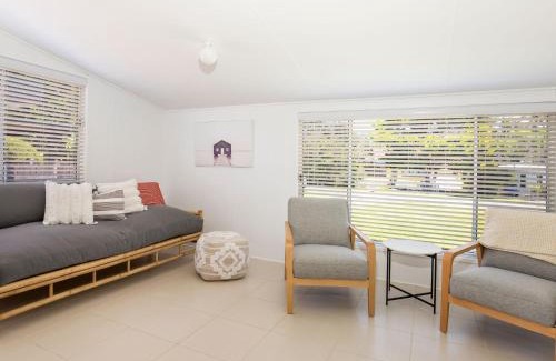 Culburra Beach Casa | Buwadi I Pet Friendly I 3 Mins Walk to Beach