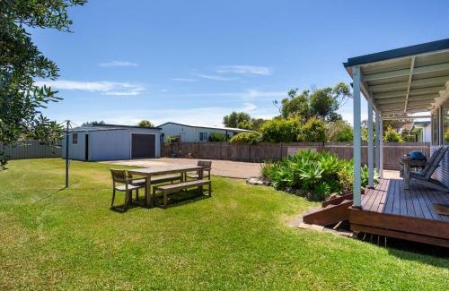 Culburra Beach Casa | Buwadi I Pet Friendly I 3 Mins Walk to Beach