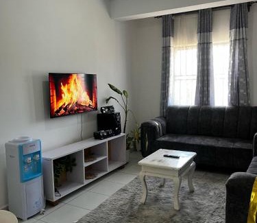 Manyimbo Apartamento | Buxton Point Kandy Three Bedroom Family House