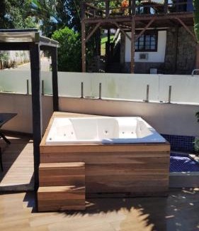 Alto de Buzios Casa | Buzios em Condomínio com piscina e Hidro aquecida