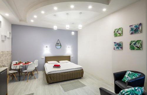 Lviv City Center Apartamento | BV Apartments Black and White