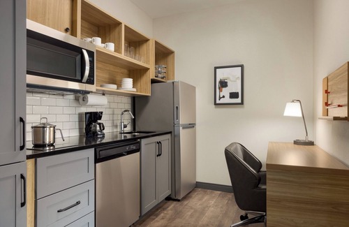Pumphrey Hotel | Sleep Inn & Suites BWI Airport