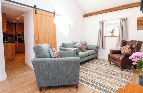 Babell Cabaña | BWTHYN TAID, country holiday cottage, with a garden in Holywell