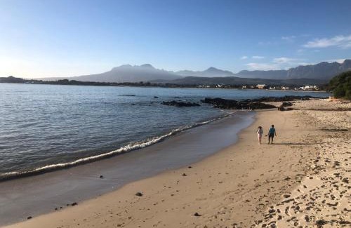 Gordons Bay Central Apartamento | By Die See