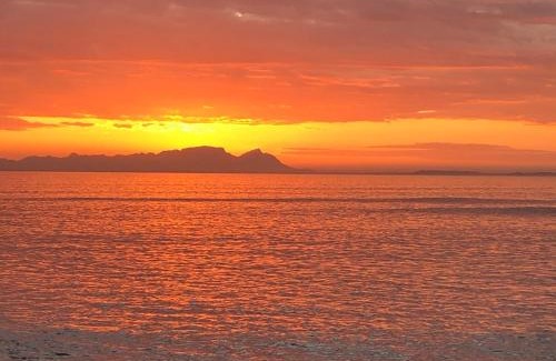 Gordons Bay Central Apartamento | By Die See