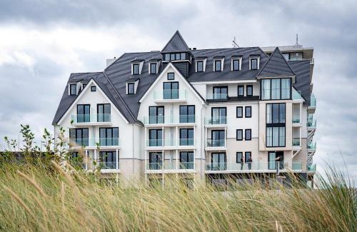 Cadzand-Bad Apartamento | By Sea, Full Sea View, balcony, use of hotel Pool and Sauna
