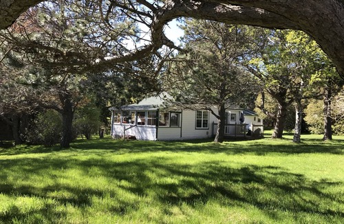 Stanhope Cabaña | By The Bay Cottages