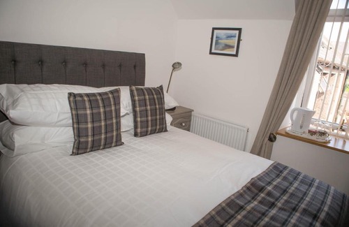 Cruden Bay Cama Y Desayuno | By The Bay