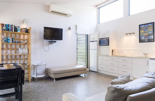 Sanctuary Point Apartamento | By the Beach B&B and Apartments