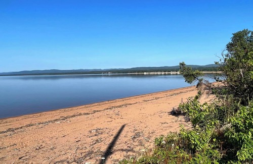 Deer Lake Apartamento | By the Beach - Unit B Beautiful Beachside Retreat