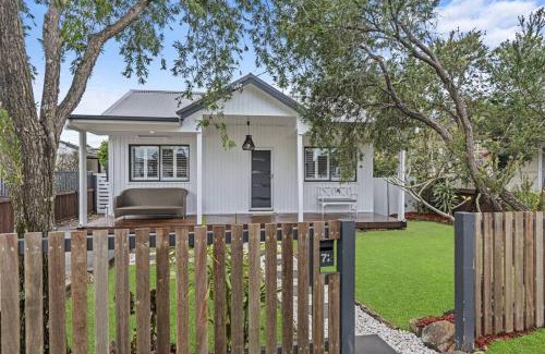 Ettalong Beach Casa | By The Coast