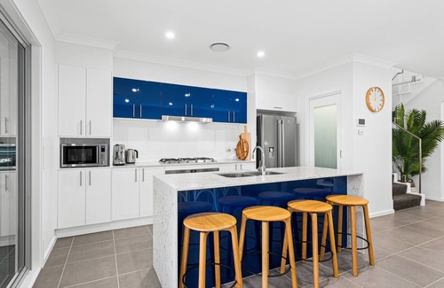 Bulli Casa | By the Rockpool @ Bulli Beach
