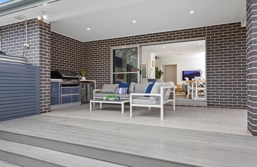 Bulli Casa | By the Rockpool @ Bulli Beach