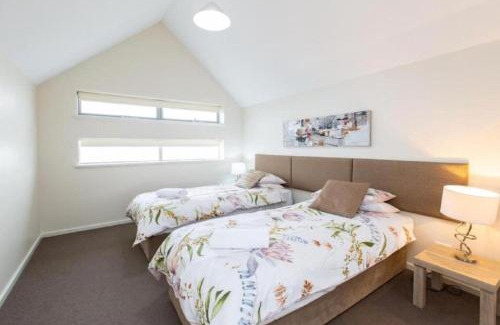 Broadwater Villa | By the Sea at Cape View Resort