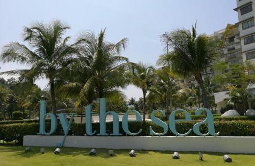 Batu Ferringhi Apartamento | By The Sea BeachFront Penang