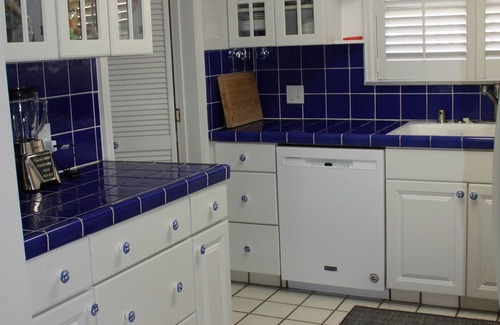 Westside Santa Cruz Casa | "By the Sea" House - Walk to trails, the beach, pubs, wine tasting or Boardwalk