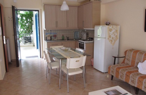 Paralio Astros Apartamento | Junto al mar, estacionamiento, wifi, apartamento