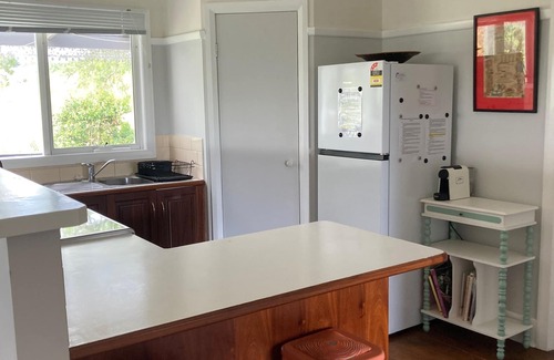 Swan Reach Casa | Bylands Cottage. Historic home with Tambo River views