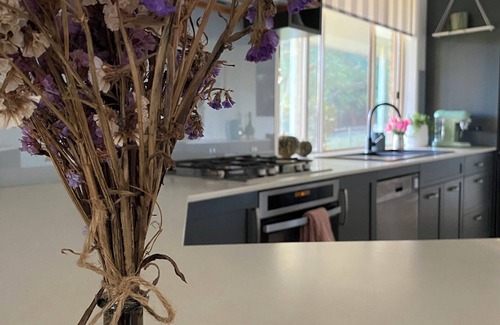 Cumbalum Otro | Byron Bay Hinterland Farmhouse & Salty Lap Pool