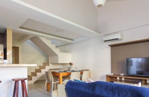 Humaita Casa | Bz48: Casa en Condominio en Orla Bardot!