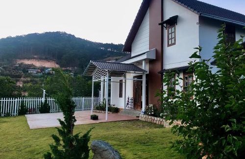 Da Lat Cabina | Cánh Đồng Mây Homestay Đà Lạt