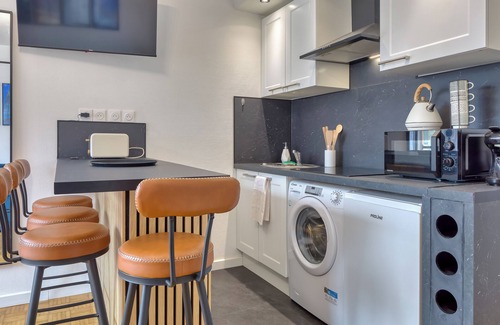 Centre Ville Rive Gauche Apartamento | Cécile, joli F2 avec parking, proche de la Seine