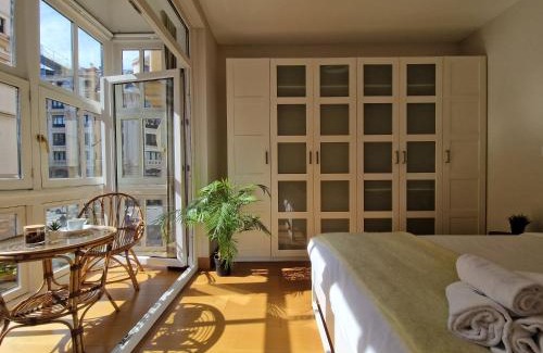 Abando Apartamento | Céntrico con Encantador mirador by ALOHA Bilbao
