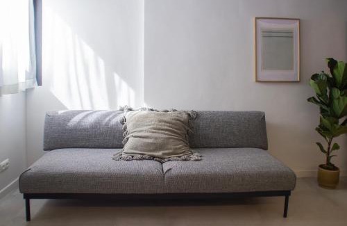 Santa Cruz de Tenerife Apartamento | Céntrico, tranquilo y elegante estudio en Santa Cruz de Tenerife by Casa Paul