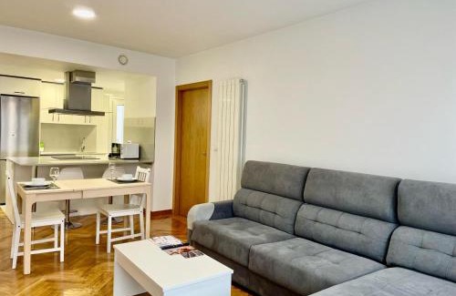 Santiago de Vigo Apartamento | Cíes Premium Suitel García Barbón 73 - Love your Stay