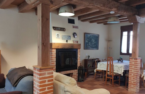 Valseca Casa | Cómoda casa a 15 min. de Segovia