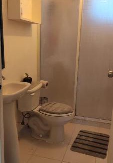 Queretaro Casa | Cómoda recamara privada en Departamento segunda planta