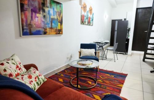 Rio Abajo Apartamento | Cómodo apartamento # 4, Rio abajo cerca de la estación del metro de la Cincuentenario