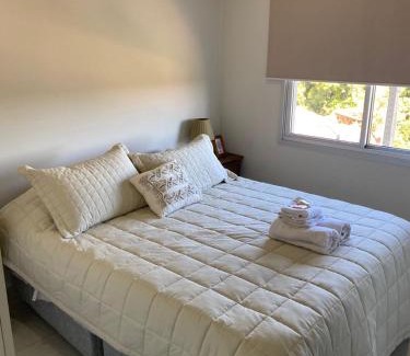 Luque Apartamento | Cómodo apartamento nuevo, zona aeropuerto!
