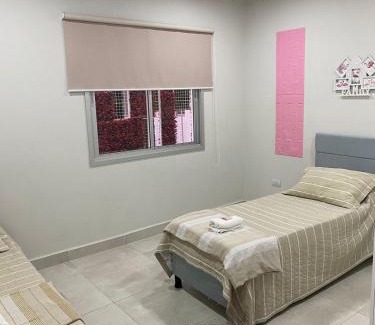 Luque Apartamento | Cómodo apartamento nuevo, zona aeropuerto!