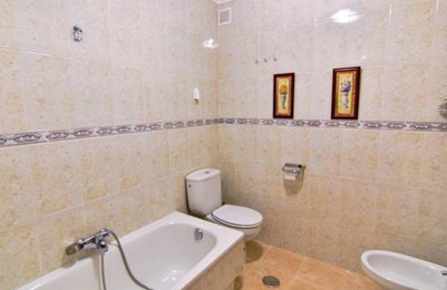 Argonos Casa | Cómodo y coqueto chalet con jardín en Argoños