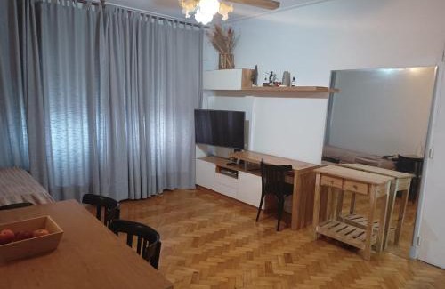 Microcentro Apartamento | Cómodo y luminoso departamento en Buenos aires, también hablamos Portugues!