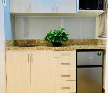 León Apartamento | Cómodo y Pintoresco Depa Al sur de La Ciudad!