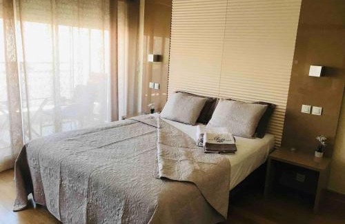 Villeneuve Loubet Beach Apartamento | Côte d'Azur joli studio 50m plage, climatisation , parking.