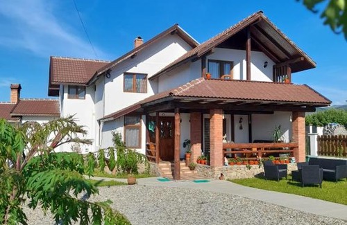 Crasna Casa | Căsuța de la țară