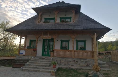 Moisei Chalet De Esquí | Căsuța din Deal