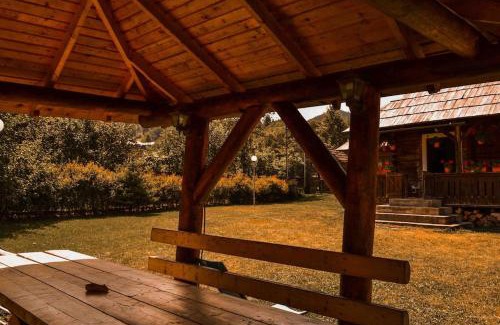 Campulung Moldovenesc Casa | Căsuța “La Bubuțu”