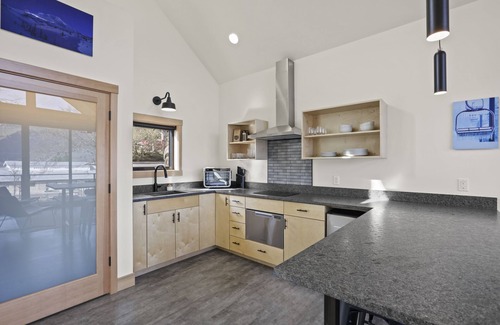 Mosier Cabina | C A M P R A N D O N N E E CABIN 3