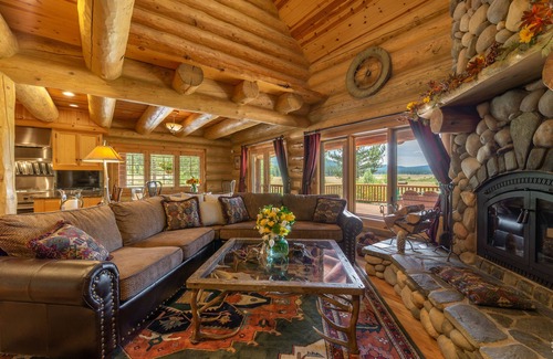 Valley Ranch Casa | C & C Lodge