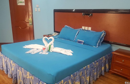 Dumaguete Hotel | C & L Bay View Inn