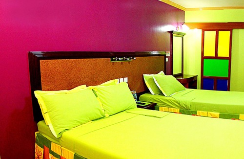 Dumaguete Hotel | C & L Bay View Inn