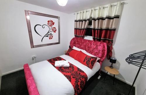 Chapeltown Casa | *C.sani* Setup for your most relaxed & amazing stay + Free Parking + Free Fast WiFi *