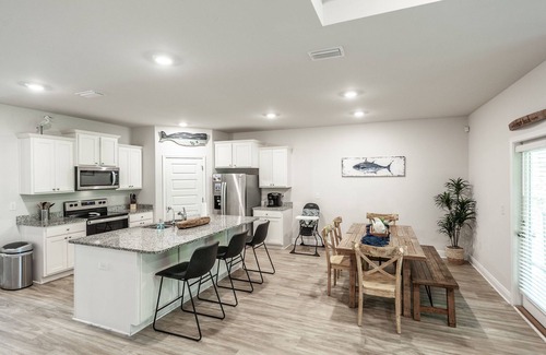 Port St. Joe Casa | C'Side Charm, C'Side Charm|Coastal Retreat|Golf Cart|Windmark Beach|Sleeps 10
